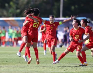选手实力展现，最佳阵容揭晓女足比赛的简单介绍