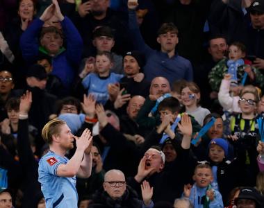 德布劳内迎来五赛季出色发挥，篮网观众热烈欢呼！